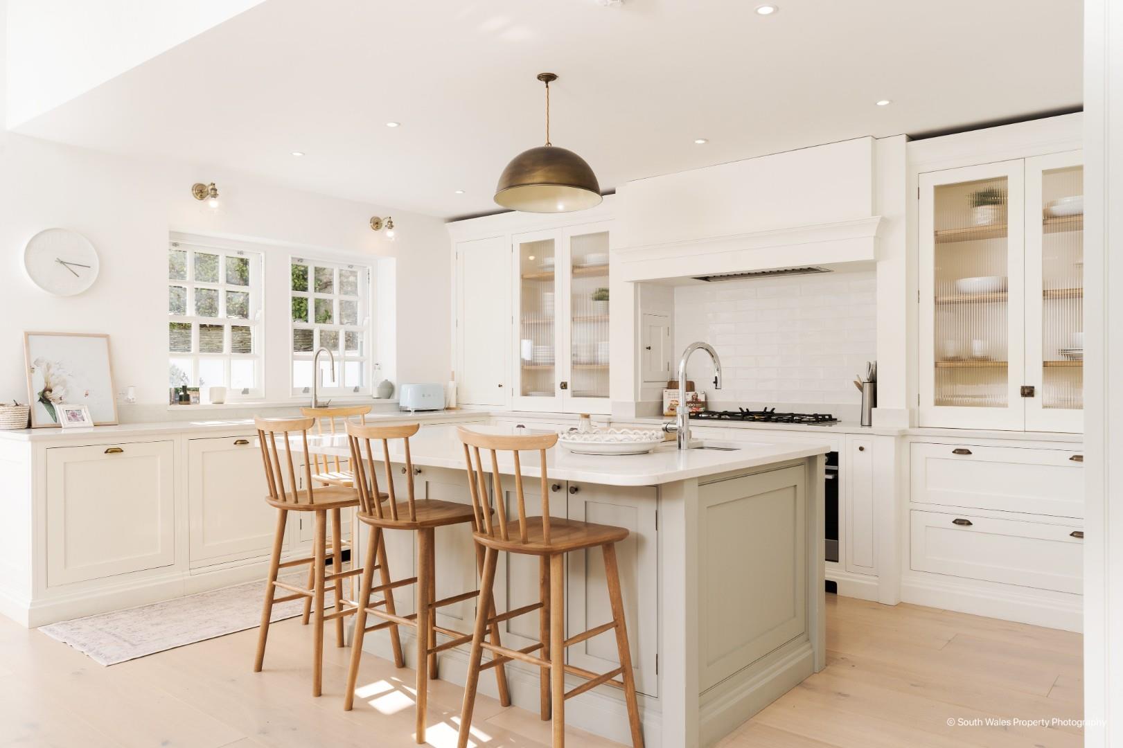 Heath House, 54 Eastgate, Cowbridge, Vale Of Glamorgan, CF71 7AB